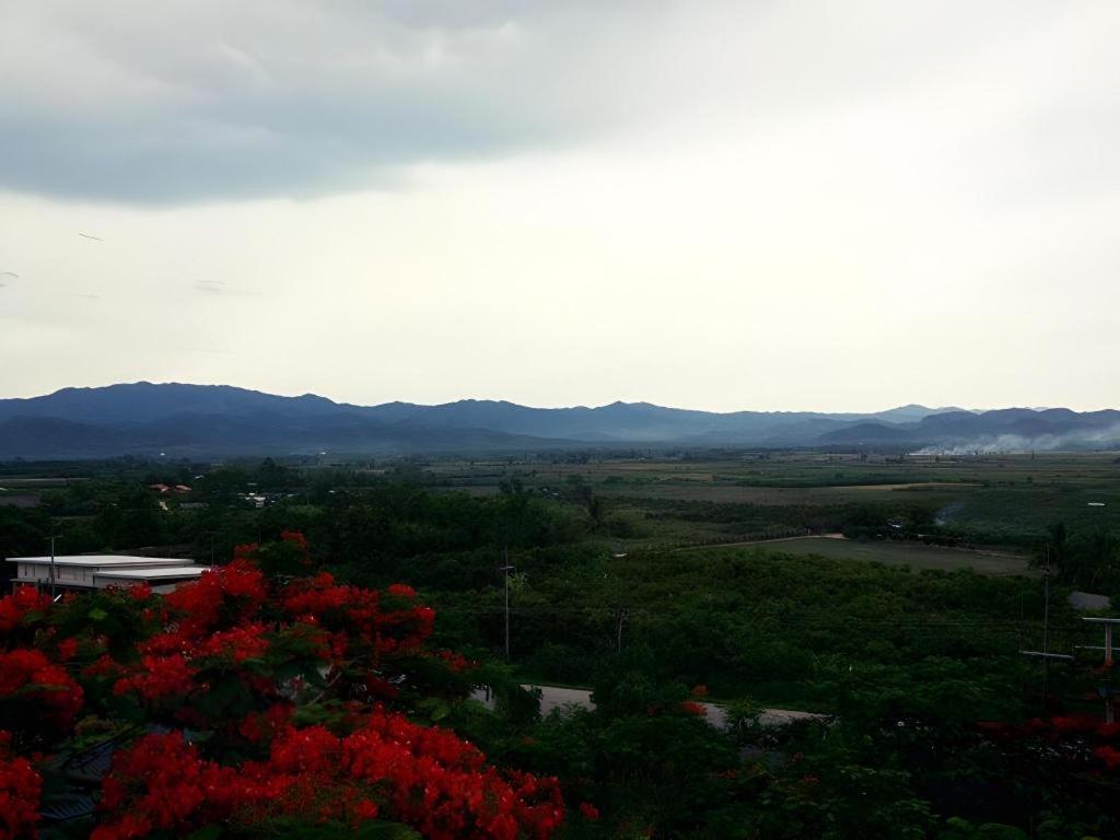 塔通山度假村 美艾 外观 照片